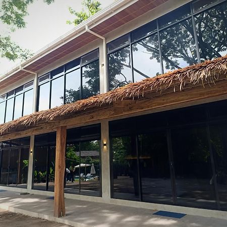 Bongo Bongo Divers Dauin Exterior photo